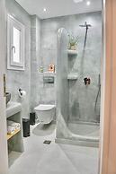 Serenite 2 Bd Santorini Getaway with Sea View