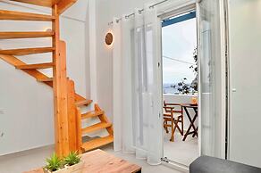 Serenite 2 Bd Santorini Getaway with Sea View