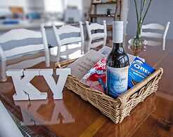 Killy Views Stunning Waterfront Pet Friendly Fireplace Free EV Charger