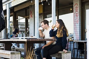 Killy Views Stunning Waterfront Pet Friendly Fireplace Free EV Charger