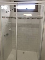 Killy Views Stunning Waterfront Pet Friendly Fireplace Free EV Charger