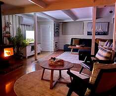 Killarney Coastal Country Retreat Spa Pet Friendly Fireplace