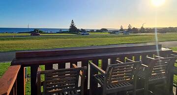 Colours By The Sea Wheelchair Pet-friendly Waterfront Retreat Fireplac