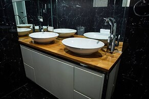 Colours By The Sea Wheelchair Pet-friendly Waterfront Retreat Fireplac