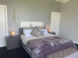 Colours By The Sea Wheelchair Pet-friendly Waterfront Retreat Fireplac