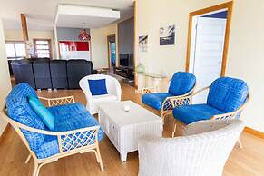 Colours By The Sea Wheelchair Pet-friendly Waterfront Retreat Fireplac