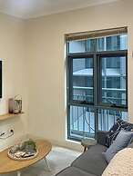 Morgan Place Central Melbourne CBD Apartment on Flinders Lane Late Che