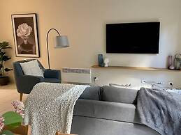 Morgan Place Central Melbourne CBD Apartment on Flinders Lane Late Che