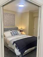 Morgan Place Central Melbourne CBD Apartment on Flinders Lane Late Che