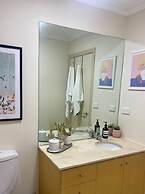 Morgan Place Central Melbourne CBD Apartment on Flinders Lane Late Che