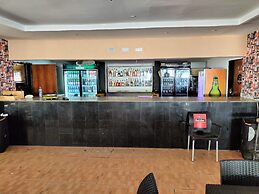 Steffan Hotel and Suites