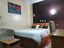 Steffan Hotel and Suites