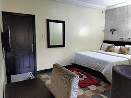 Steffan Hotel and Suites