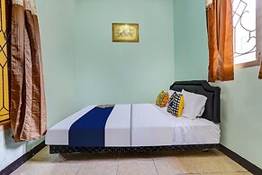 OYO 91298 Rumah Cantik Homestay Syariah