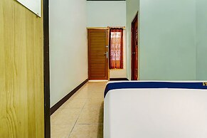 OYO 91298 Rumah Cantik Homestay Syariah