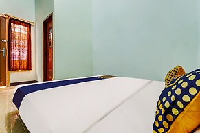 OYO 91298 Rumah Cantik Homestay Syariah