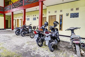 OYO 91298 Rumah Cantik Homestay Syariah