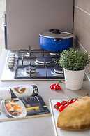 Chiara Modern Apartment by Wonderful Italy