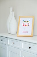 Chiara Modern Apartment by Wonderful Italy