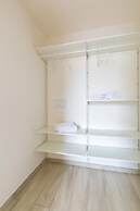 Chiara Modern Apartment by Wonderful Italy