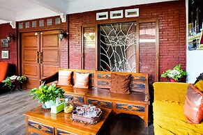 OYO 91827 Tutus Homestay Syariah