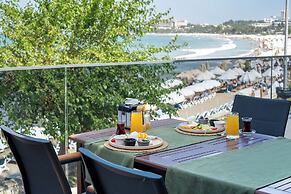 Tropic Beach Club Side
