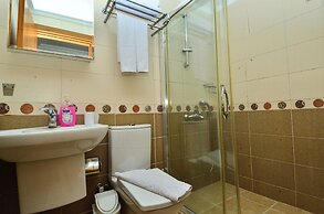 Tropic Beach Club Side