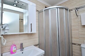 Tropic Beach Club Side