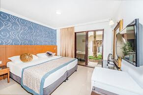 Tropic Beach Club Side