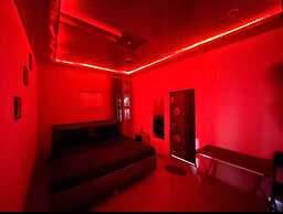 Roomshala 021 Hotel Joyous Inn