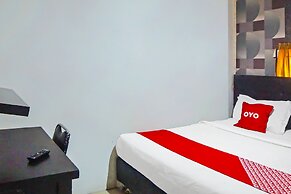 OYO 91976 Abadi Hotel