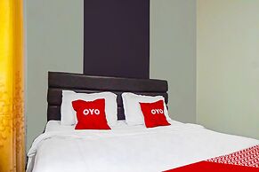 OYO 91976 Abadi Hotel