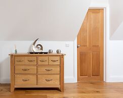 The Tower, 5 Corisande Manor