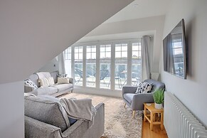 The Tower, 5 Corisande Manor