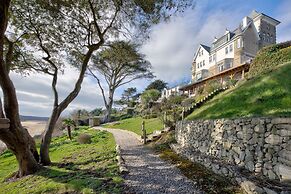 The Tower, 5 Corisande Manor