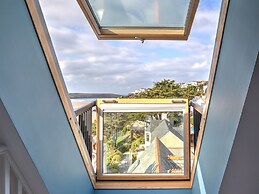 The Tower, 5 Corisande Manor