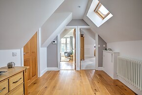 The Tower, 5 Corisande Manor