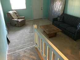 Cozy Bay View Oceanside 1 Bedroom Cottage by RedAwning