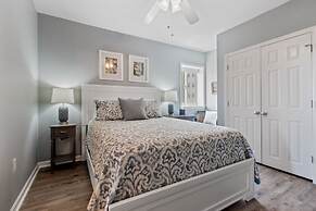 North Tower #801 4 Bedroom Condo by RedAwning