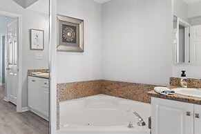 North Tower #801 4 Bedroom Condo by RedAwning