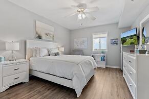 North Tower #801 4 Bedroom Condo by RedAwning