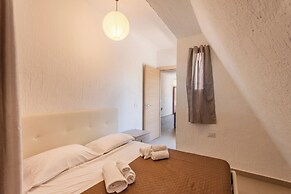 Baia Degli Dei Trilo Close To Taormina