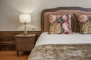 Dom Jose by Guestify