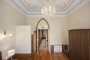 Dom Jose by Guestify