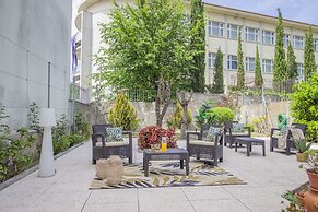 Dom Jose by Guestify