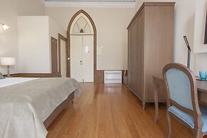 Dom Jose by Guestify