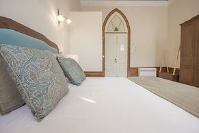 Dom Jose by Guestify