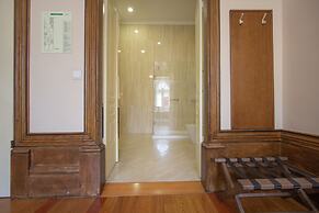 Dom Jose by Guestify