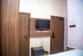 Laycon Hotel & Suites