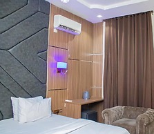 Laycon Hotel & Suites